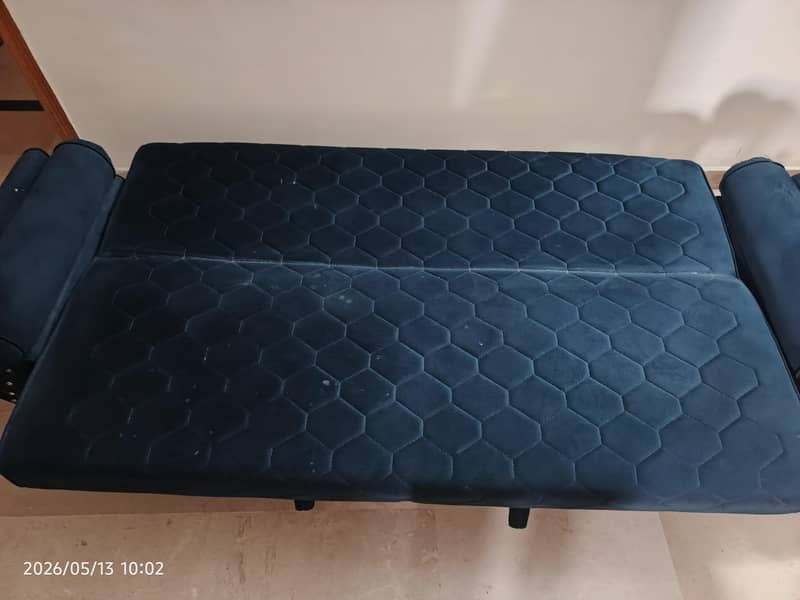 sofa combed just like new 3