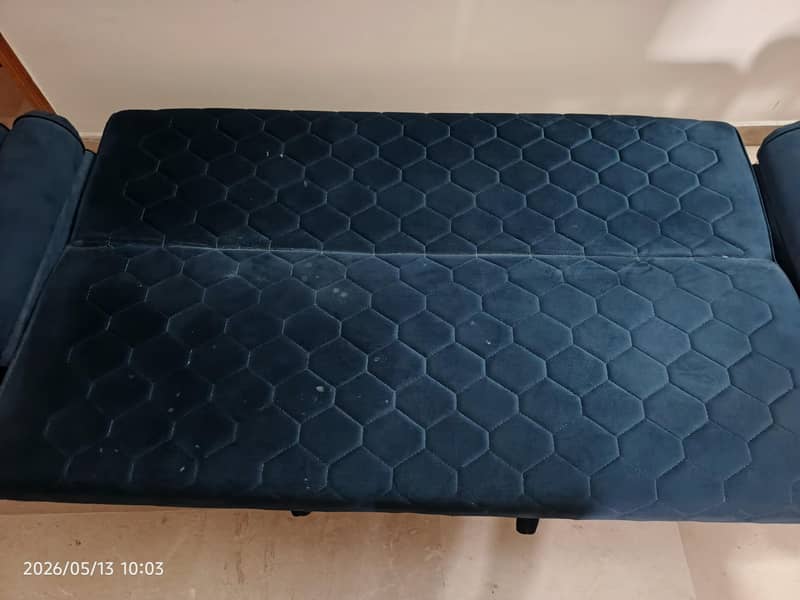 sofa combed just like new 4