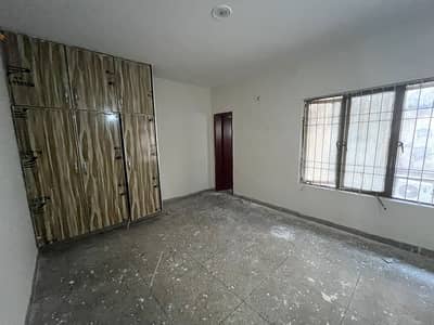 10 Marla Upper 2 bed tvl dd For Silent Office