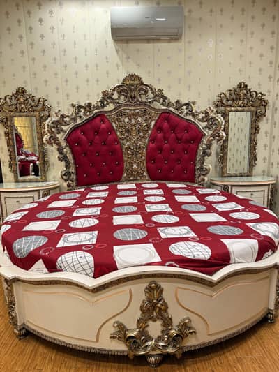 King size bed set for sale.
