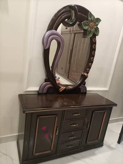 dressing table - urgent sale