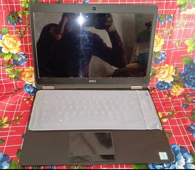 Dell latitude 16/256  i5