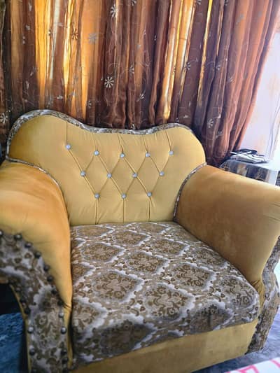 5 seater Sofa for sale with covers