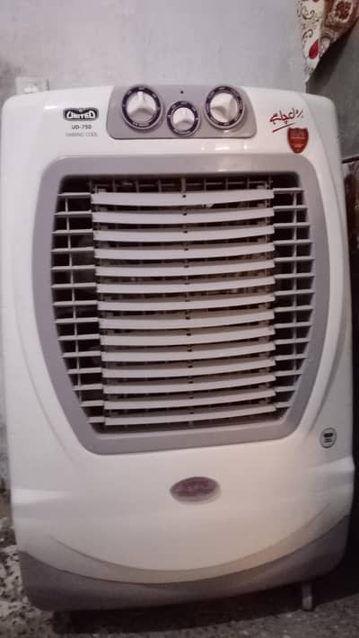 Room cooler