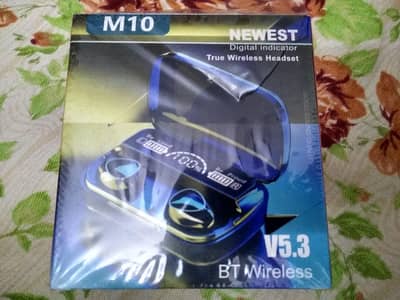 M10 earbuds 5.3 with internal power bank