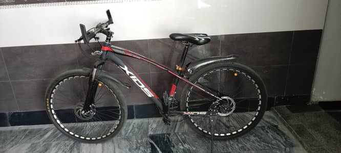 "XDS Mountain Bike - Excellent Condition | Disc Brakes & 21 Gears"