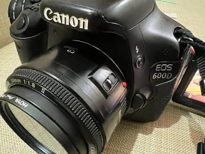Canon 600D/T3i EOS Camera with 3 Lens and all accessories