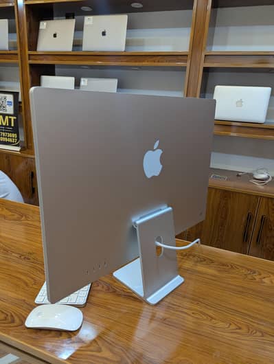 Imac M1 2021 24inch 8/512 with Magic 3 Pair