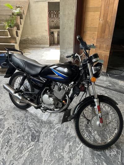 Suzuki gs150 2017