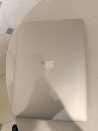 MacBook 2015 10/9 4 128