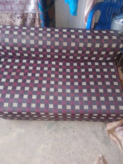 i want to sell my double sofacumbed urgently
