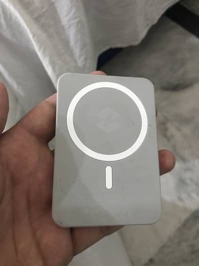 infinix mag safe power bank