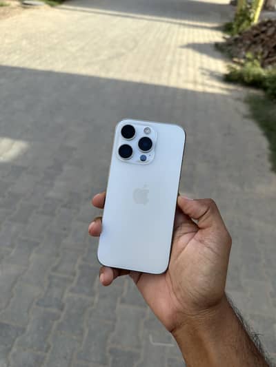 Iphone 15 pro 256gb FU 4 months sim time 03280443175