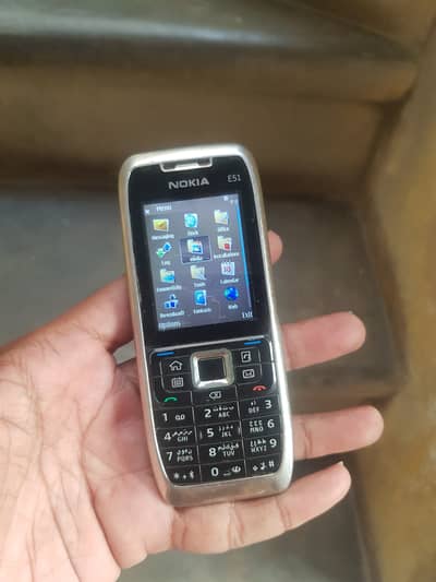 Nokia E51 Non PTA