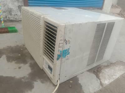 LG AC 1.5 LIKE AS NEW CONDITION FULL ORIGINAL original gassNO