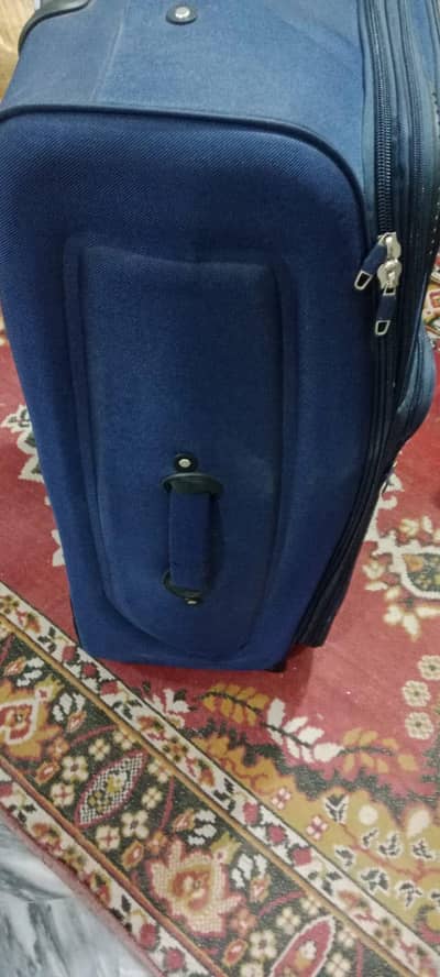 30inch suitcase