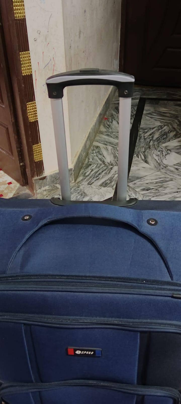 30inch suitcase 2