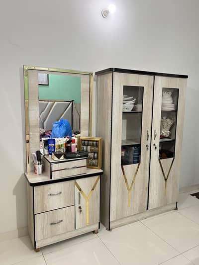 Furniture set
