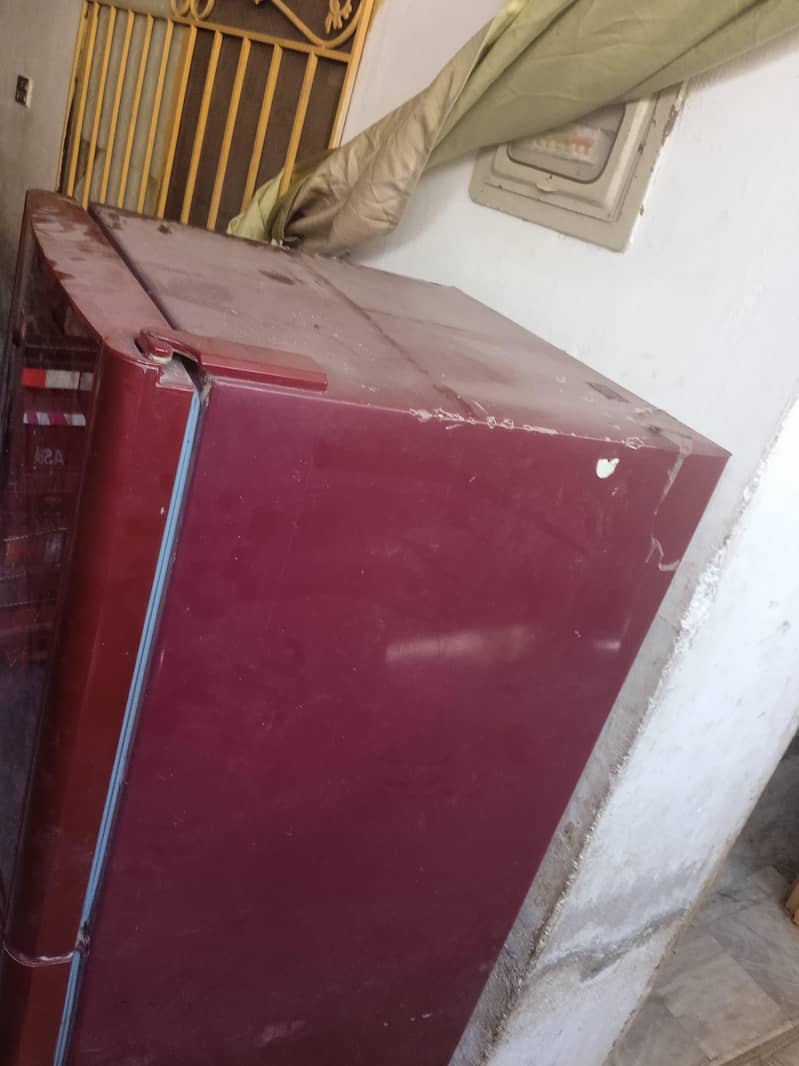 بالکل صاف ستھرا ہے کوئی مسئلہ نہیں ہے بالکل  ٹھیک چلتا ہے 4