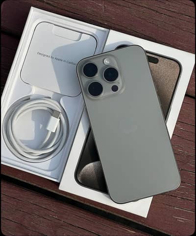 Iphone 15 Pro (Complete Box)