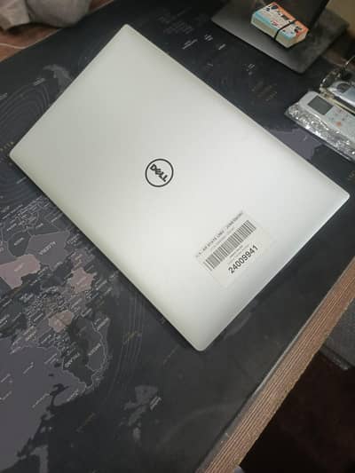 Dell Precision 5520 Core-i7-7820HQ 16GB RAM 256GB NVMe 4GB NVIDIA M120