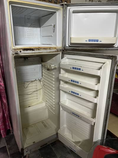 Dawlance rafrigerator