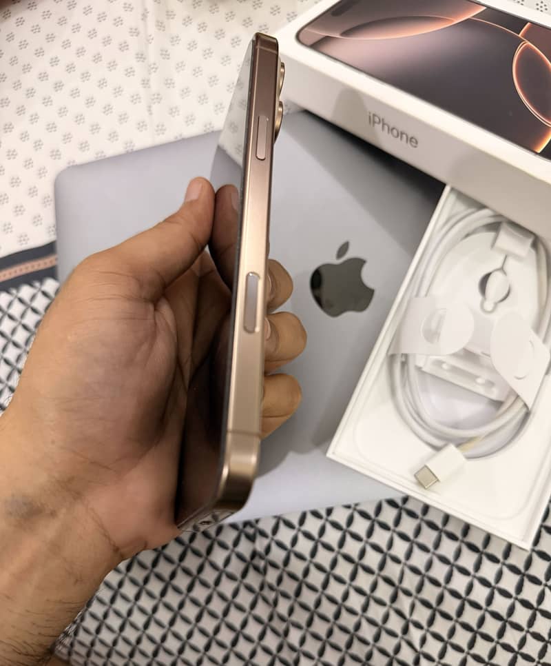 iPhone 16 pro max 2