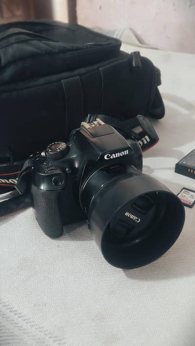 Canoon Camera DSLR 1300d