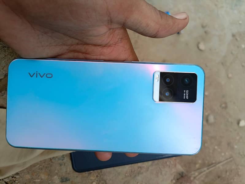 vivo y33s 1