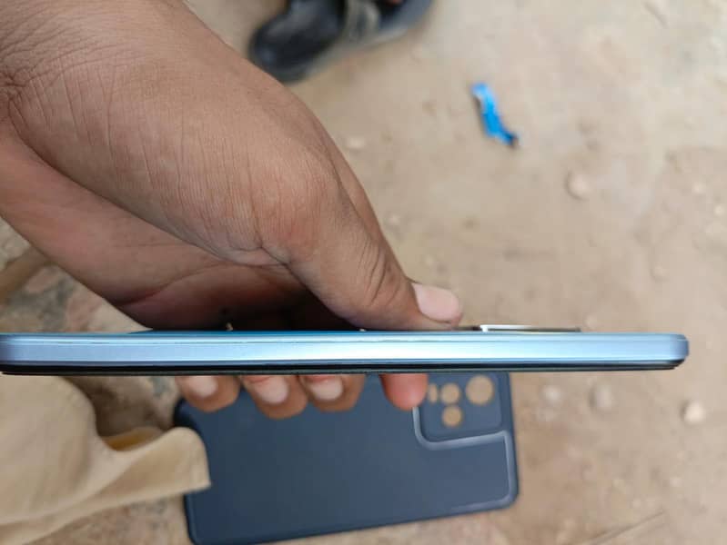 vivo y33s 2