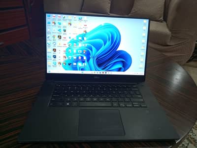 Dell Xps laptop with 16 GB RAM and 1 TB SSD and 4 GB GTX graphic card