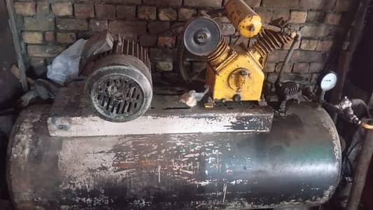 Heavy Duty Air Compressor Machine – Working Condition