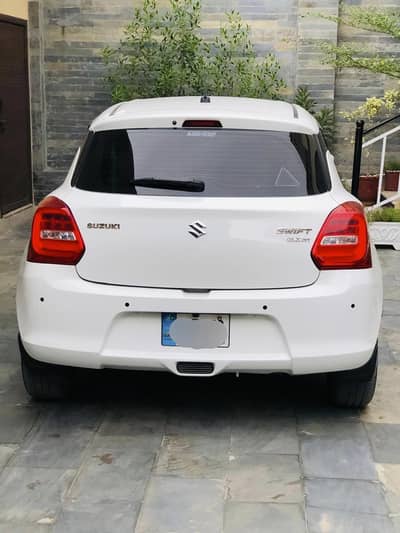 Suzuki Swift GLX CVT