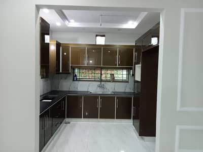 10 Marla ground floor portion for rent good looking