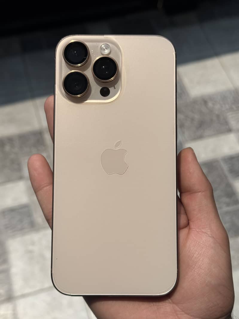 IPHONE 16 PRO MAX 0