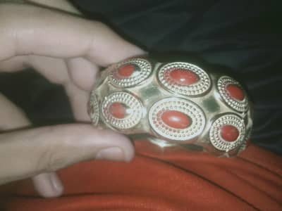 bracelet use but beautiful bracelet