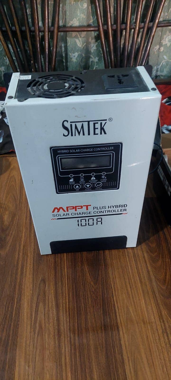 Simtech MPPT Charge Controller  100 AH 0