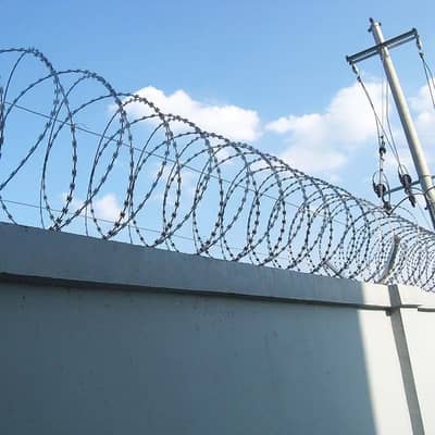 Electric home security Fence, Electric Fence Wall Security Barrier