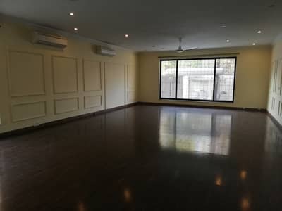 DESIGNER HOUSE FOR RENT IN F-7