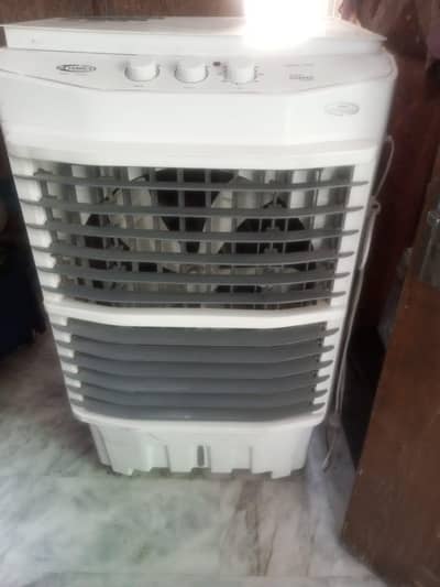 Almost new cooler