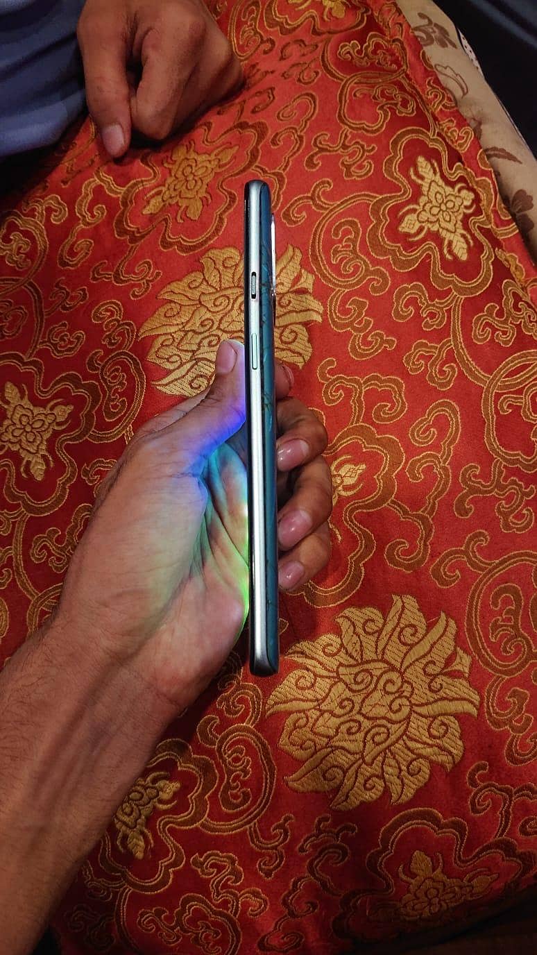 OnePlus 8t 4