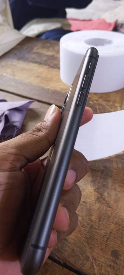 iPhone 11 jv sim lock