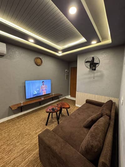 1 bed luxury furnished flat on per day rent