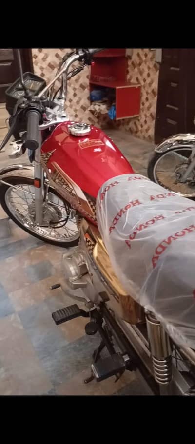 Honda CG 125 Self Start 2025 | 5 Gear | Red |