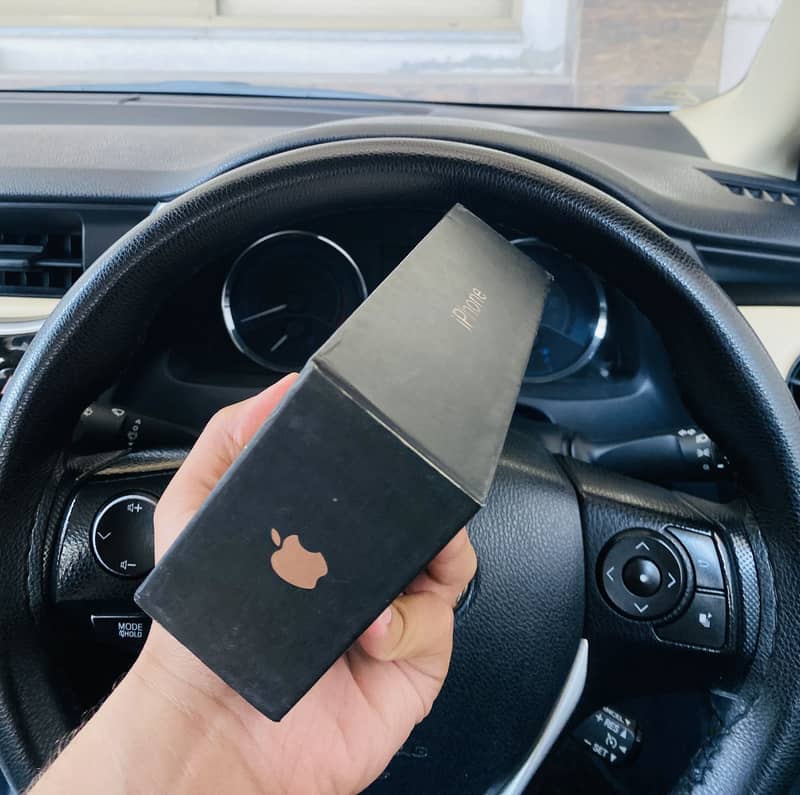 iPhone 11 Pro Max 0