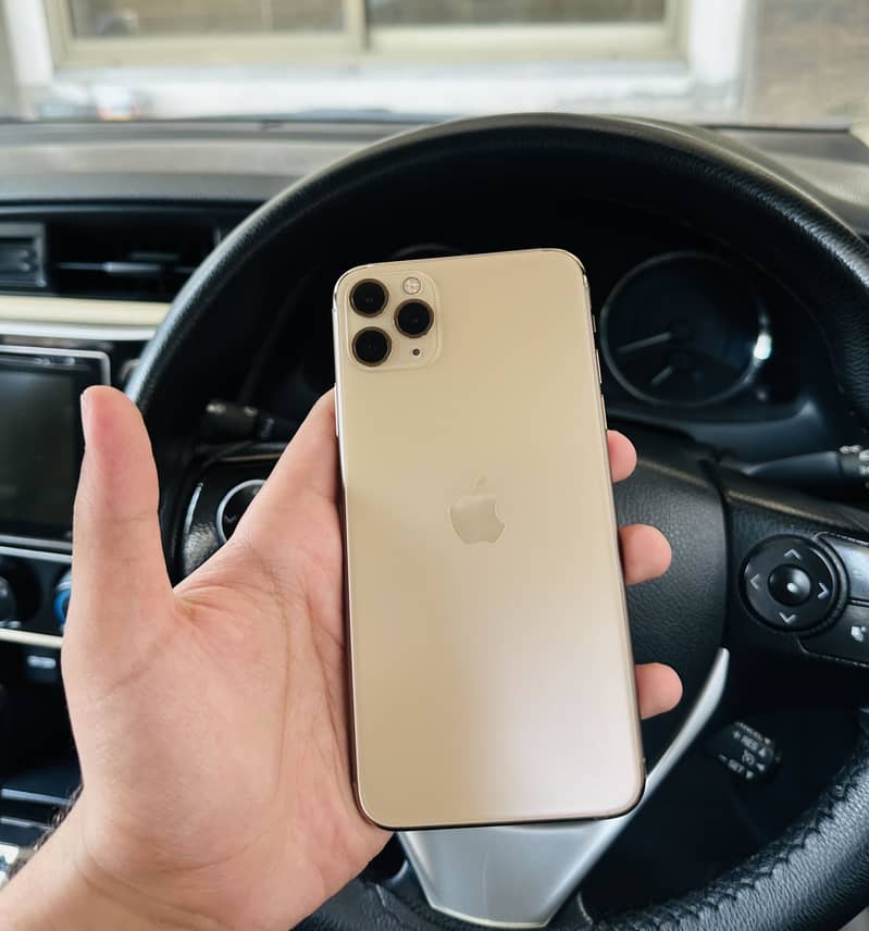 iPhone 11 Pro Max 9