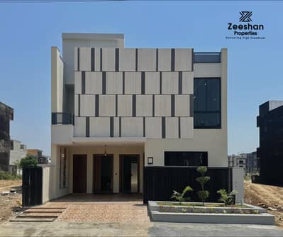 8 Marla Ultra Modern Elevation Hybrid Style Designer House For Sale In Multi Gardens B-17 Islamabad