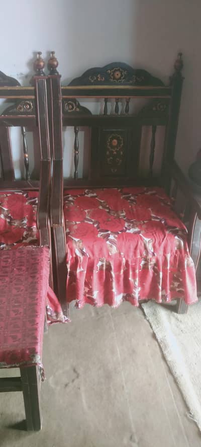 04 seater sofa