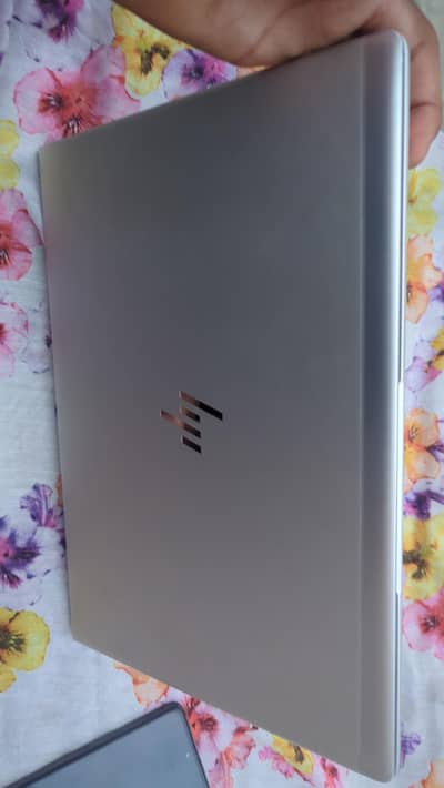 HP EliteBook 840 G5 i7 8th Gen 8GB 512GB SSD FHD 10/10