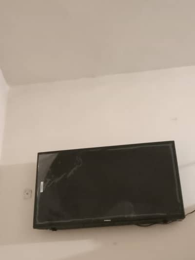 LCD Mezee compny
